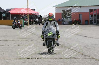 media/May-09-2022-Moto Forza (Mon) [[0226cf3505]]/Around the Pits/